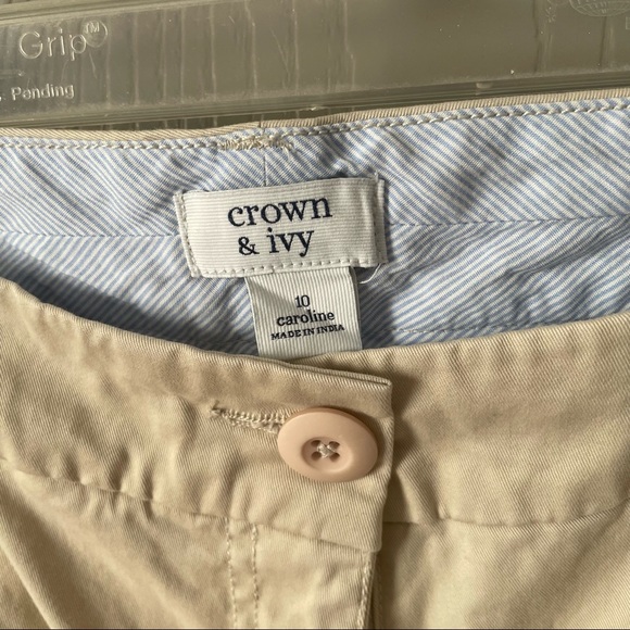 Khaki shorts - Picture 3 of 3